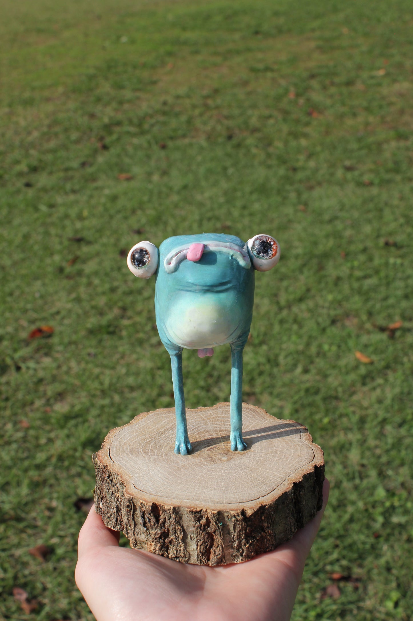 Air licking baby frog (tadpole) [Limited Edition 1/1]